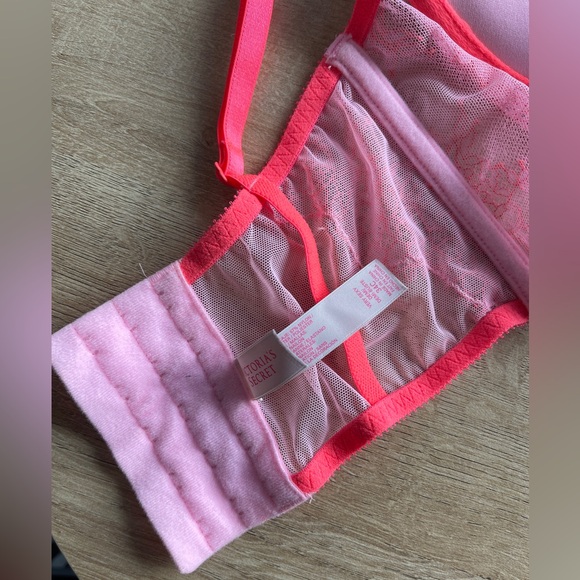 Victoria's Secret Pink and Red Lace Bra - Picture 4 of 8